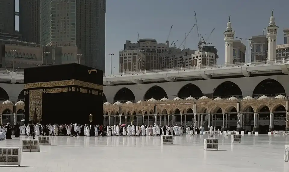 La Kaaba au cœur de la Grande Mosquée de La Mecque